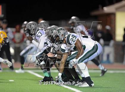 Thumbnail 2 in Plaquemine vs. Lutcher (LHSAA Class 4A 2nd Round) photogallery.