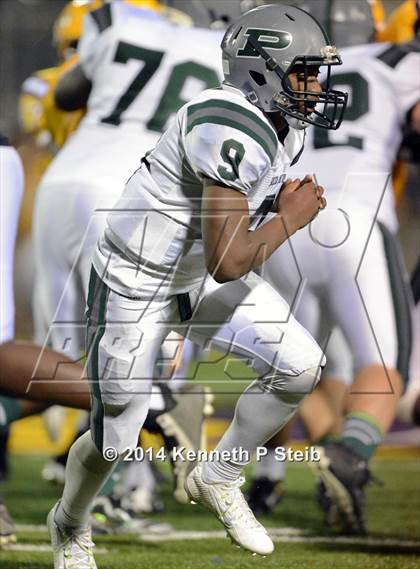 Thumbnail 3 in Plaquemine vs. Lutcher (LHSAA Class 4A 2nd Round) photogallery.