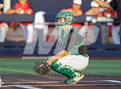 Thumbnail 1 in Kilgore vs. Benbrook Game 2 (UIL 4A Regional Finals) photogallery.