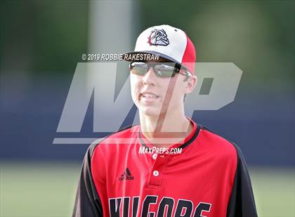 Thumbnail 3 in Kilgore vs. Benbrook Game 2 (UIL 4A Regional Finals) photogallery.