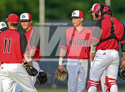 Thumbnail 1 in Kilgore vs. Benbrook Game 2 (UIL 4A Regional Finals) photogallery.