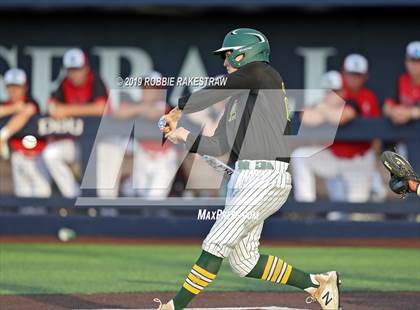 Thumbnail 1 in Kilgore vs. Benbrook Game 2 (UIL 4A Regional Finals) photogallery.