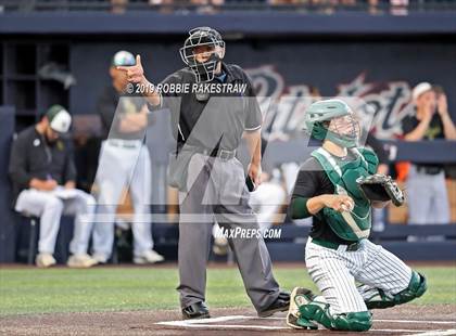 Thumbnail 3 in Kilgore vs. Benbrook Game 2 (UIL 4A Regional Finals) photogallery.