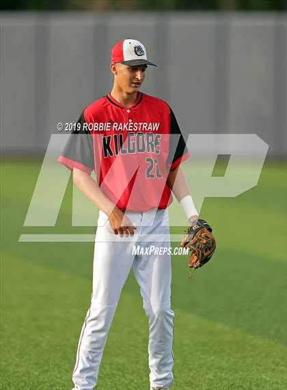 Thumbnail 3 in Kilgore vs. Benbrook Game 2 (UIL 4A Regional Finals) photogallery.