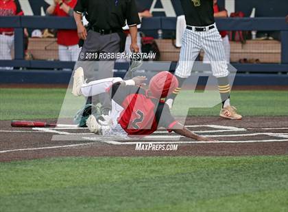 Thumbnail 3 in Kilgore vs. Benbrook Game 2 (UIL 4A Regional Finals) photogallery.