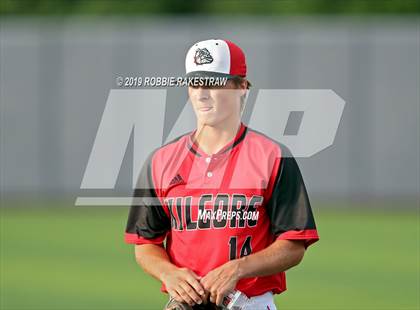 Thumbnail 1 in Kilgore vs. Benbrook Game 2 (UIL 4A Regional Finals) photogallery.