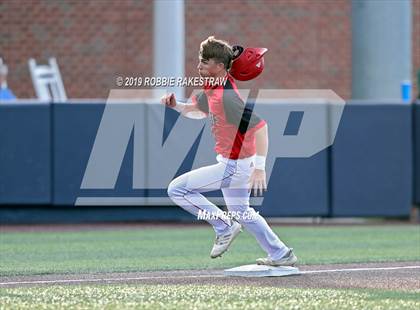 Thumbnail 3 in Kilgore vs. Benbrook Game 2 (UIL 4A Regional Finals) photogallery.