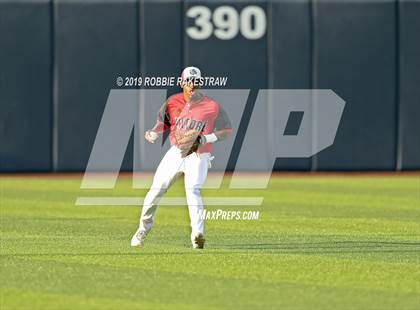 Thumbnail 1 in Kilgore vs. Benbrook Game 2 (UIL 4A Regional Finals) photogallery.