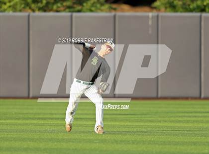 Thumbnail 3 in Kilgore vs. Benbrook Game 2 (UIL 4A Regional Finals) photogallery.