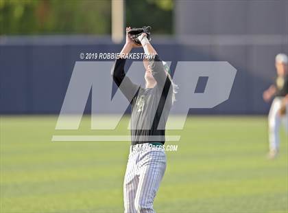 Thumbnail 1 in Kilgore vs. Benbrook Game 2 (UIL 4A Regional Finals) photogallery.