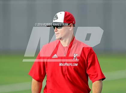 Thumbnail 3 in Kilgore vs. Benbrook Game 2 (UIL 4A Regional Finals) photogallery.