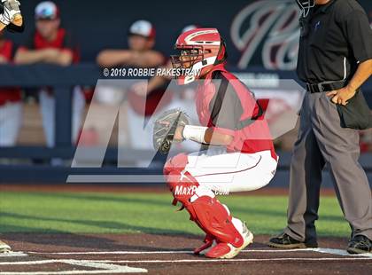 Thumbnail 1 in Kilgore vs. Benbrook Game 2 (UIL 4A Regional Finals) photogallery.