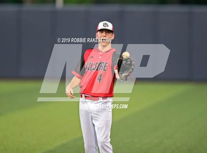 Thumbnail 3 in Kilgore vs. Benbrook Game 2 (UIL 4A Regional Finals) photogallery.