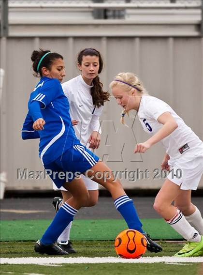 Thumbnail 1 in Ball vs Sterling (Pearland ISD Soccer Shootout) photogallery.