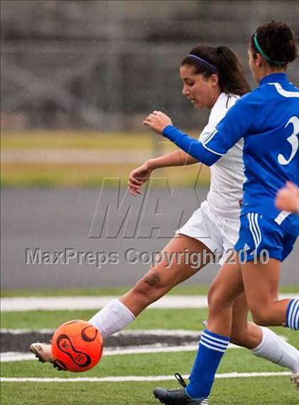 Thumbnail 1 in Ball vs Sterling (Pearland ISD Soccer Shootout) photogallery.
