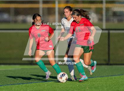 Thumbnail 3 in Hamilton Southeastern vs. Anderson (IHSAA 3A Section 8 Round 1) photogallery.