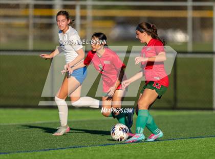 Thumbnail 2 in Hamilton Southeastern vs. Anderson (IHSAA 3A Section 8 Round 1) photogallery.