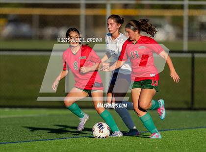 Thumbnail 1 in Hamilton Southeastern vs. Anderson (IHSAA 3A Section 8 Round 1) photogallery.