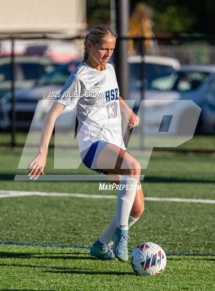 Thumbnail 1 in Hamilton Southeastern vs. Anderson (IHSAA 3A Section 8 Round 1) photogallery.