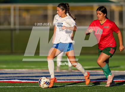 Thumbnail 2 in Hamilton Southeastern vs. Anderson (IHSAA 3A Section 8 Round 1) photogallery.