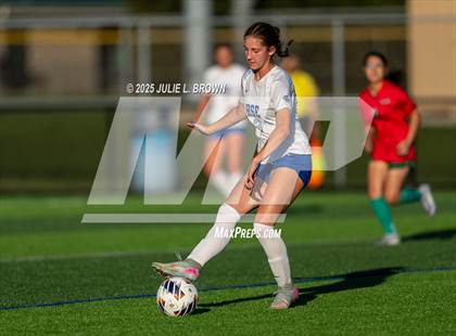 Thumbnail 1 in Hamilton Southeastern vs. Anderson (IHSAA 3A Section 8 Round 1) photogallery.