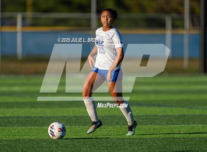 Thumbnail 1 in Hamilton Southeastern vs. Anderson (IHSAA 3A Section 8 Round 1) photogallery.