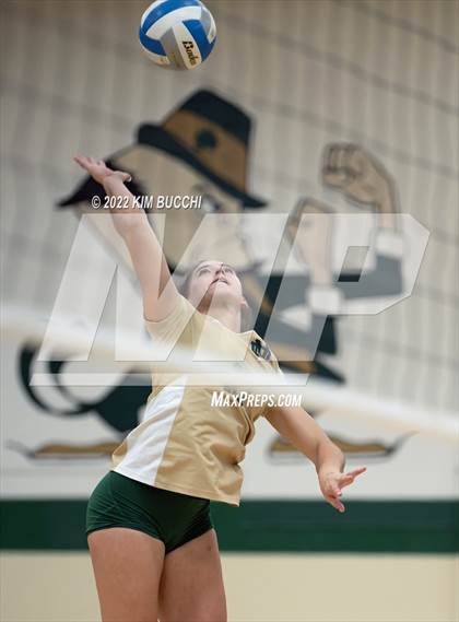 Thumbnail 1 in Linden @ Notre Dame Prep (NDP Quad) photogallery.