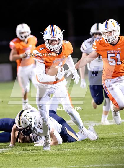 Thumbnail 1 in Cuthbertson @ Marvin Ridge photogallery.