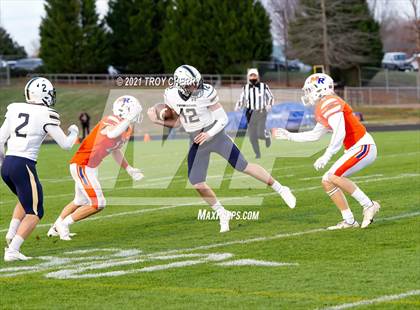 Thumbnail 1 in Cuthbertson @ Marvin Ridge photogallery.