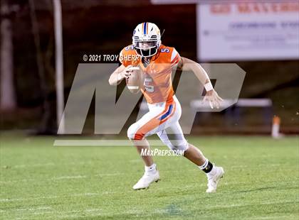 Thumbnail 1 in Cuthbertson @ Marvin Ridge photogallery.