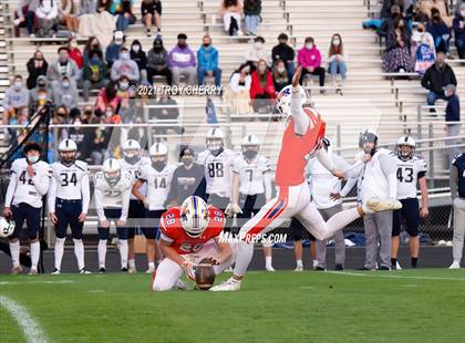 Thumbnail 1 in Cuthbertson @ Marvin Ridge photogallery.