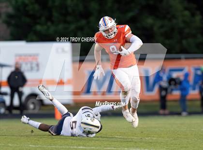 Thumbnail 1 in Cuthbertson @ Marvin Ridge photogallery.