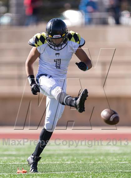Thumbnail 3 in Duchesne vs. Diamond Ranch Academy (UHSAA 1A Semifinal) photogallery.