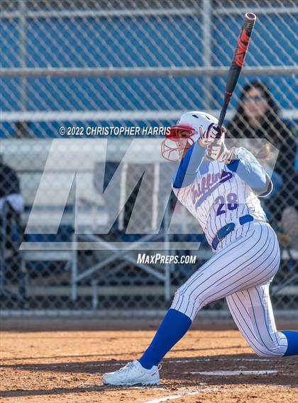 Thumbnail 3 in El Dorado vs Los Alamitos (Cypress Tournament) photogallery.