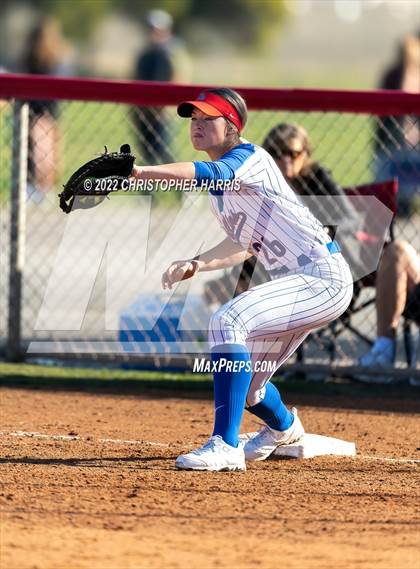 Thumbnail 3 in El Dorado vs Los Alamitos (Cypress Tournament) photogallery.