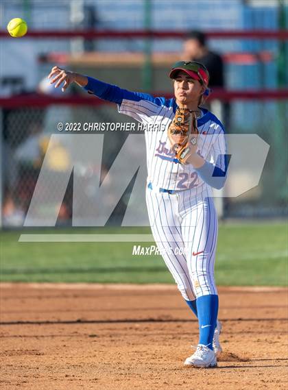 Thumbnail 1 in El Dorado vs Los Alamitos (Cypress Tournament) photogallery.