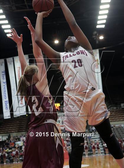 Thumbnail 2 in Independence vs. Sierra (CIF Central - D2 Girls Final) photogallery.