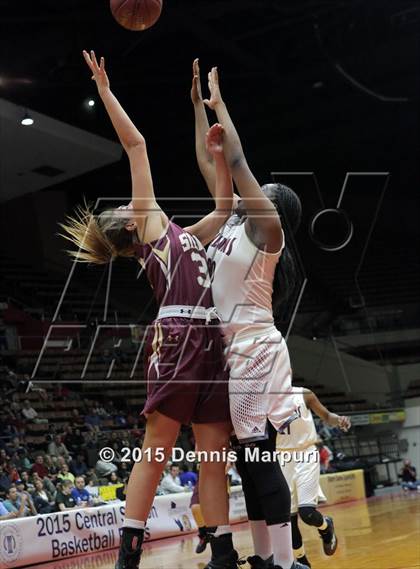 Thumbnail 3 in Independence vs. Sierra (CIF Central - D2 Girls Final) photogallery.