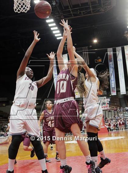 Thumbnail 3 in Independence vs. Sierra (CIF Central - D2 Girls Final) photogallery.