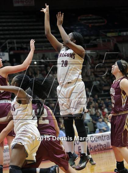 Thumbnail 2 in Independence vs. Sierra (CIF Central - D2 Girls Final) photogallery.