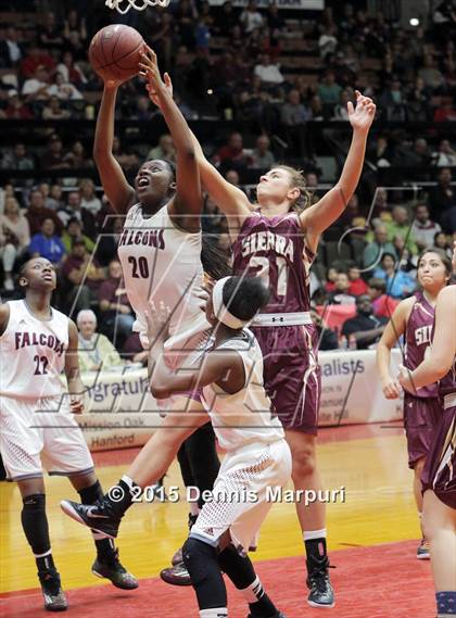 Thumbnail 2 in Independence vs. Sierra (CIF Central - D2 Girls Final) photogallery.