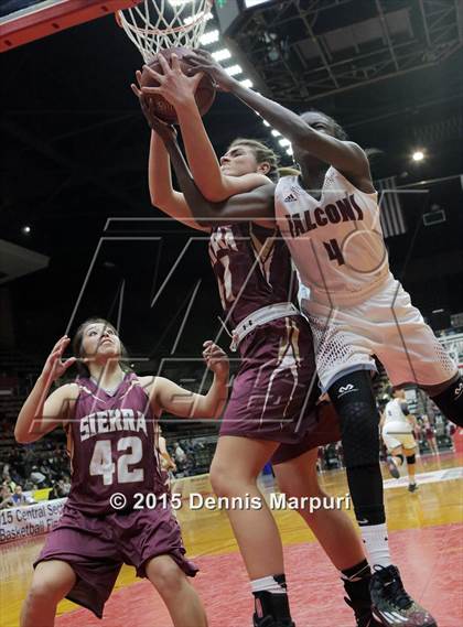 Thumbnail 3 in Independence vs. Sierra (CIF Central - D2 Girls Final) photogallery.