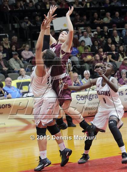 Thumbnail 3 in Independence vs. Sierra (CIF Central - D2 Girls Final) photogallery.