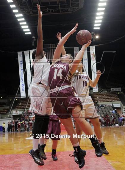 Thumbnail 2 in Independence vs. Sierra (CIF Central - D2 Girls Final) photogallery.