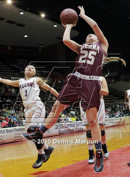 Thumbnail 2 in Independence vs. Sierra (CIF Central - D2 Girls Final) photogallery.