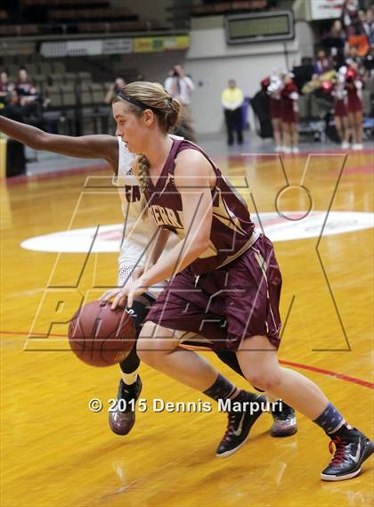 Thumbnail 1 in Independence vs. Sierra (CIF Central - D2 Girls Final) photogallery.