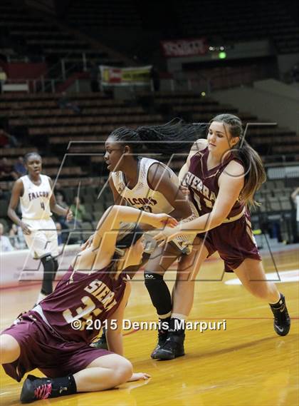 Thumbnail 3 in Independence vs. Sierra (CIF Central - D2 Girls Final) photogallery.