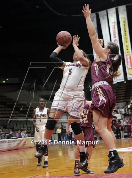 Thumbnail 3 in Independence vs. Sierra (CIF Central - D2 Girls Final) photogallery.