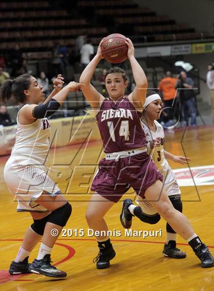 Thumbnail 3 in Independence vs. Sierra (CIF Central - D2 Girls Final) photogallery.