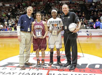Thumbnail 2 in Independence vs. Sierra (CIF Central - D2 Girls Final) photogallery.